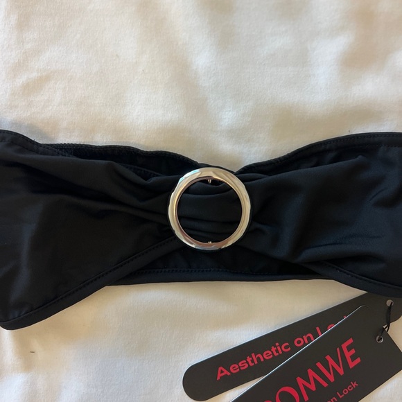 ROMWE Black Bandeau with Silver Accent - Picture 2 of 4